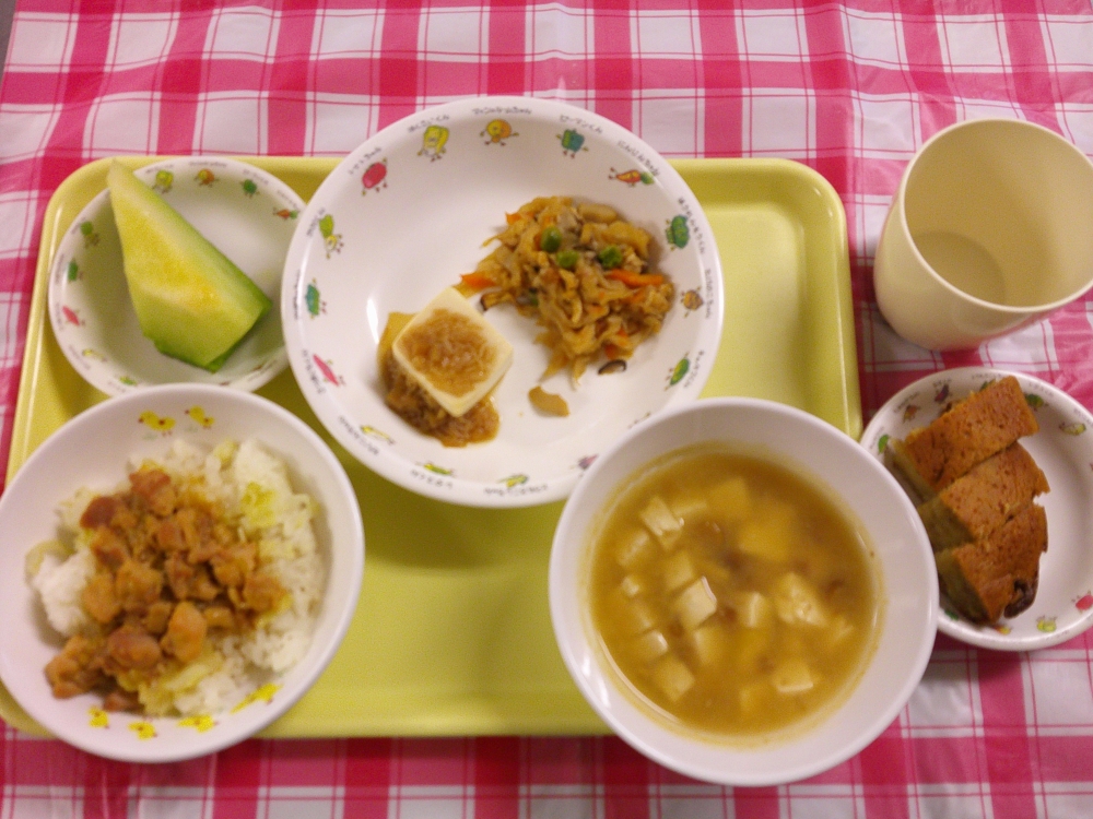 今日の給食はこちらをクリックしてください